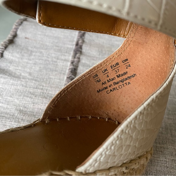 Franco Sarto Carlotta White Croc Wedge, Size 7 - Picture 5 of 5